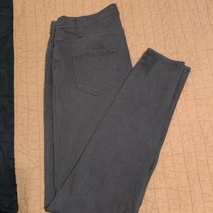 Maroon and Gray leggings 2 for 1 deal! ❇️